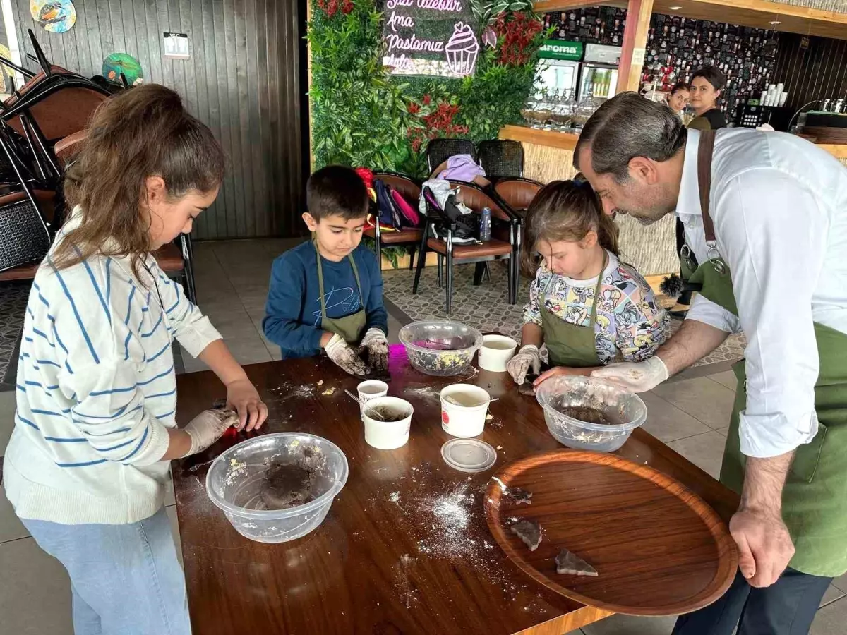 Gürsu Belediyesi’nden Çocuklara Kurabiye Yapma Atölyesi