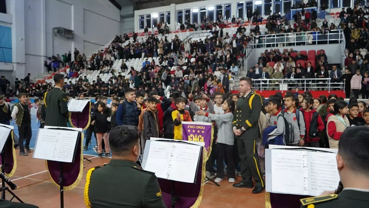 Malatya Bando Takımı Şırnak’ta Konser Verdi